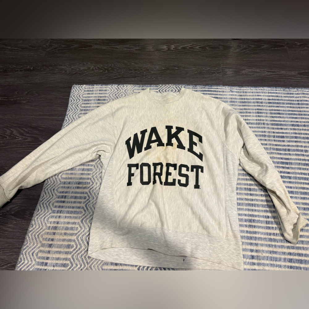 Champion - Wake Forest Pullover Sweatshirt— size M